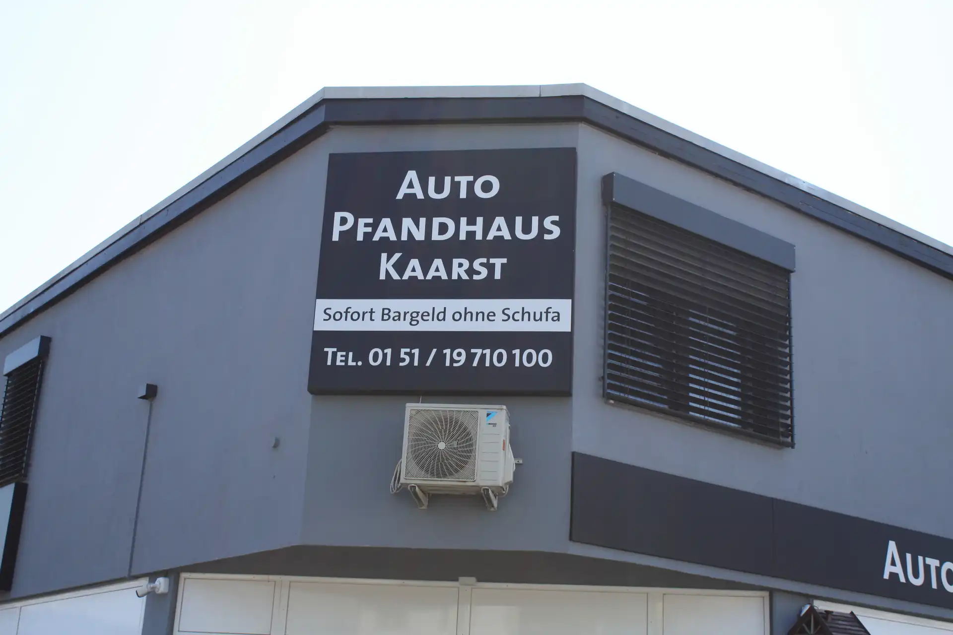 Schild Auto Pfandhaus Kaarst – Sofort Bargeld ohne Schufa, Tel. 0151 19710100